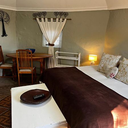 Albergue Karoo Soul Oudtshoorn Exterior foto